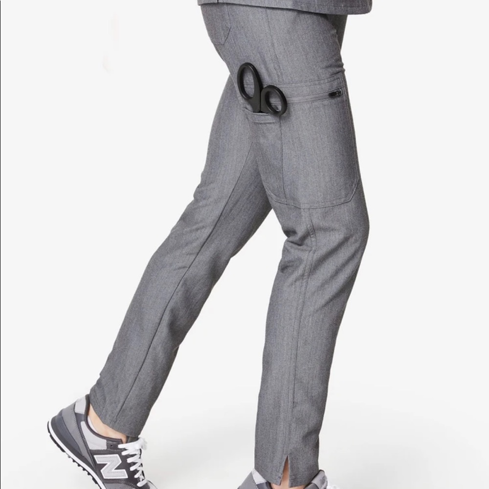 SOLD!! FIGS YOLA Skinny Small Tall Scrub Pant